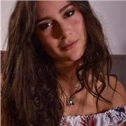 Studentessa universitaria impartisce lezioni di inglese, lettere e arte/i per elementari, medie e biennio